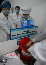 記者全程跟蹤 三萬(wàn)英尺上航空餐制作流程